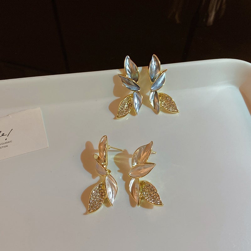 Shiny Leaf Earring Inspiration