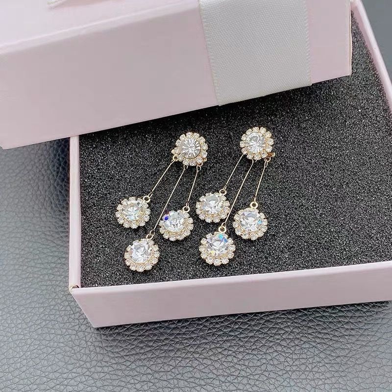 Zircon Round Petal Earrings