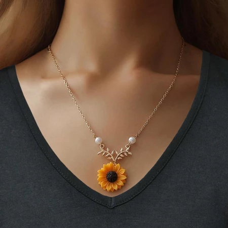 Zinc Alloy Sunflower Pendant Necklace With Leaves