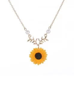 Zinc Alloy Sunflower Pendant Necklace With Leaves