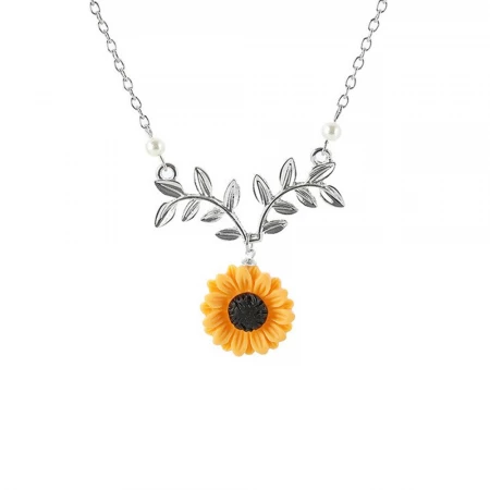 Zinc Alloy Sunflower Pendant Necklace With Leaves