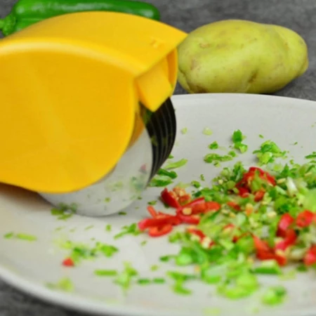 6 Blade Stainless Steel Kitchen Herb Chopper Roller