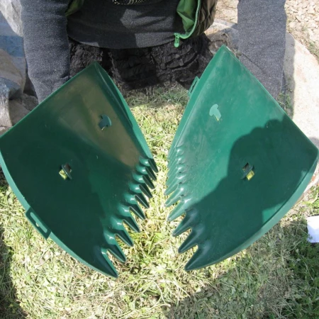 Leaf Grabber Hands For Raking Up Leaves