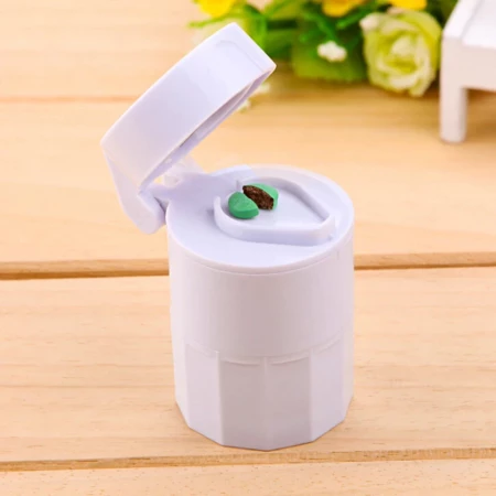 2-in-1 Twist Pill Crusher & Cutter