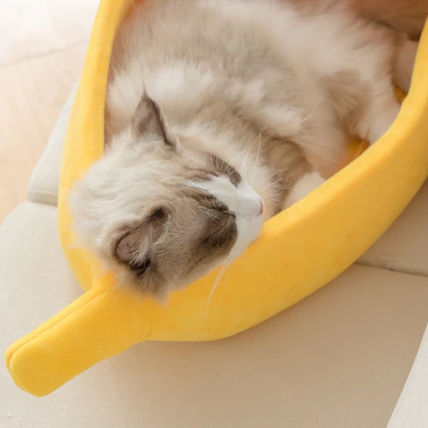 Cotton Banana Cat Bed