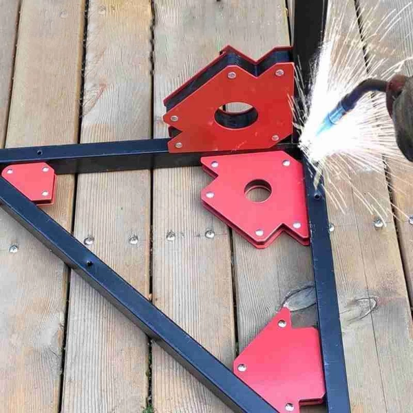 Welding Arrow Magnet