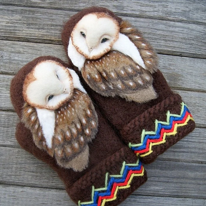 Hand Knitted Nordic Mittens with Owls