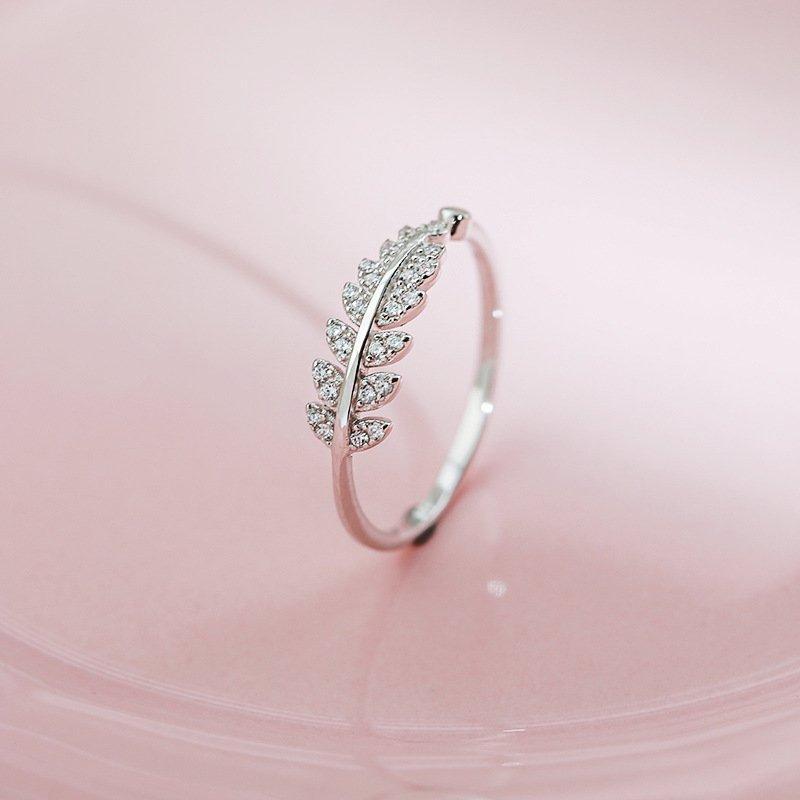 Adjustable Leaf Ring For Daughter