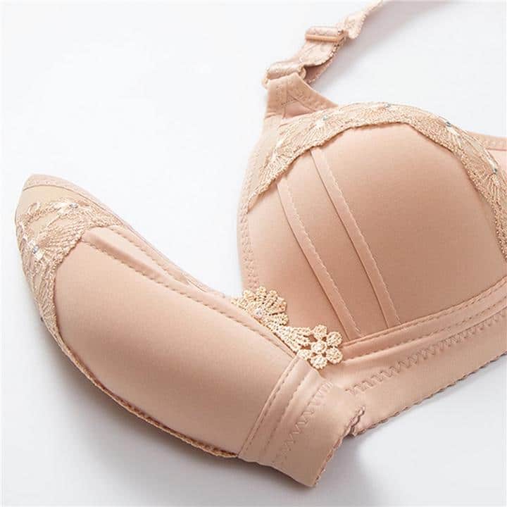 2021 New Real Plus Size Embroidered Non-Wired Bra