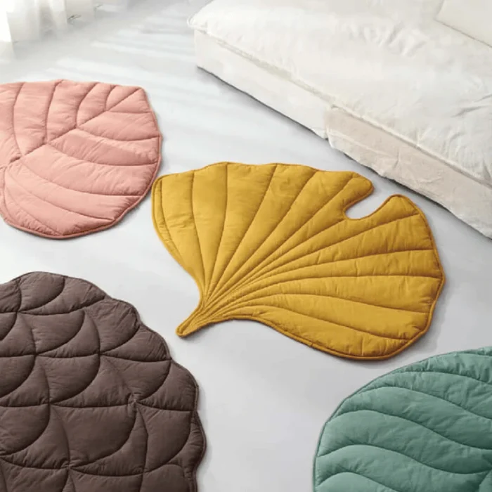 Leaf Shape Dog Blanket