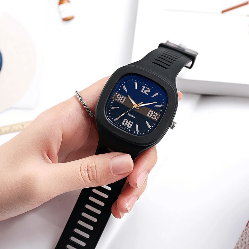 High Value Simple Fashion Watch