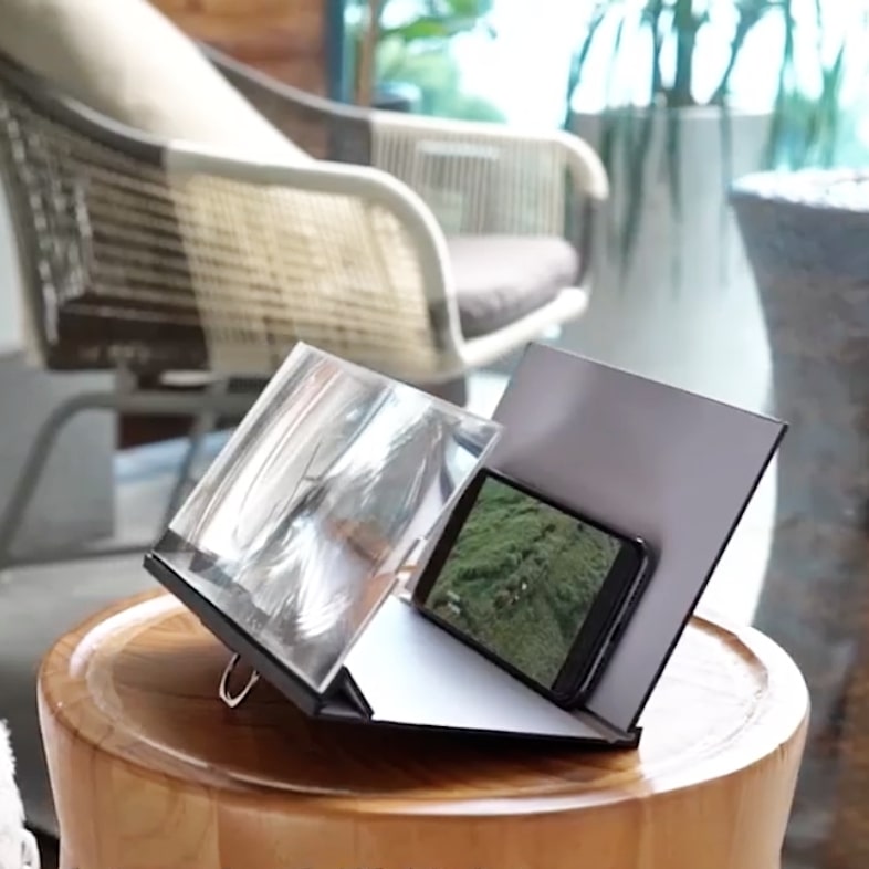 3D Phone Magnifying Stand