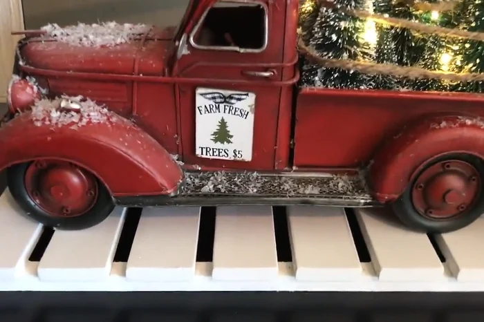 Red Farm Truck Christmas Centerpiece