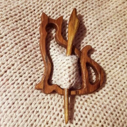 Brooch Pin With Wooden Animal Pattern