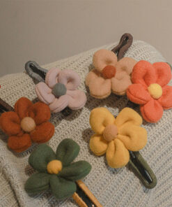 Fashion New Plush Flower Clip