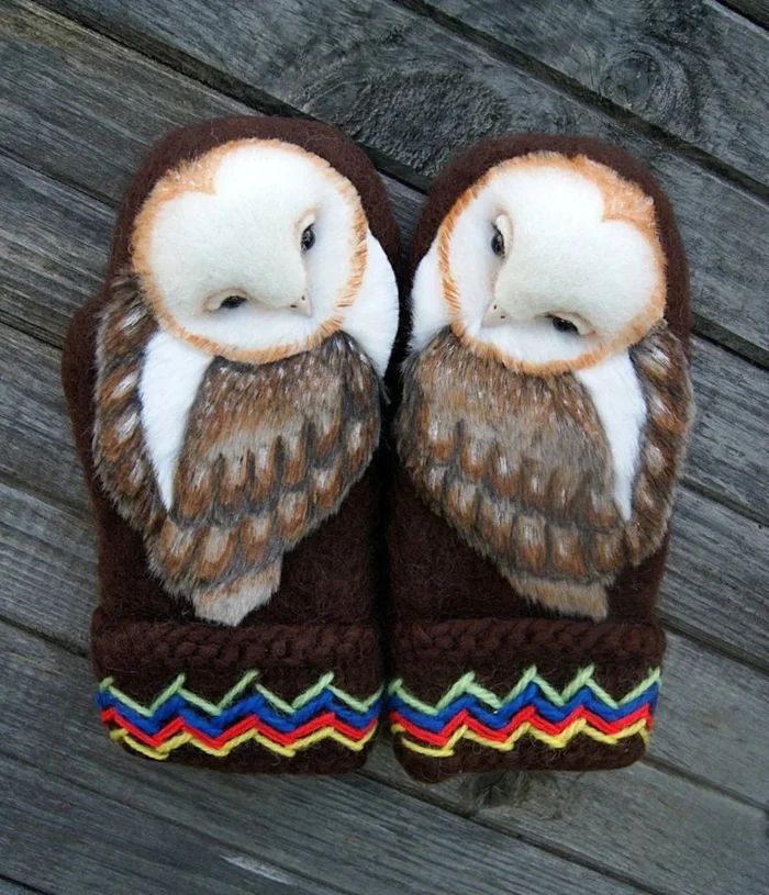 Hand Knitted Nordic Mittens with Owls