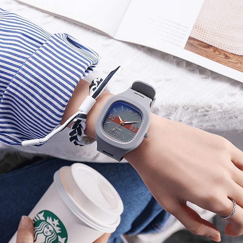 High Value Simple Fashion Watch