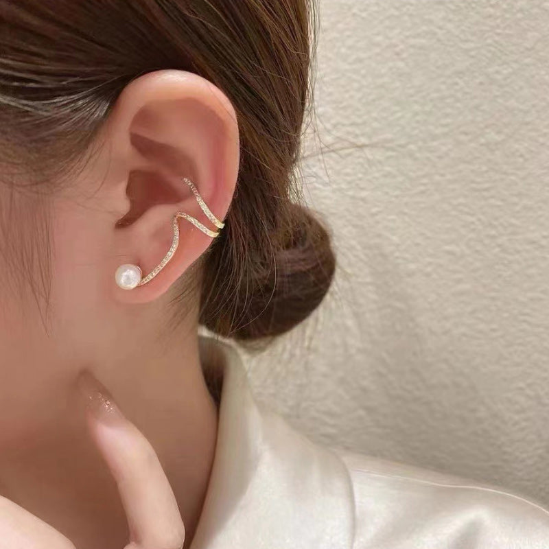 Zircon Pearl Ear Clamp