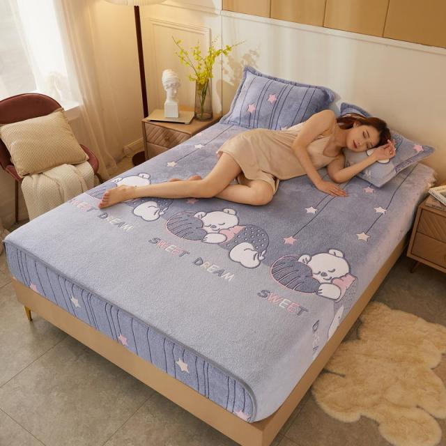 Super Soft Coral Velvet Mattress Cover