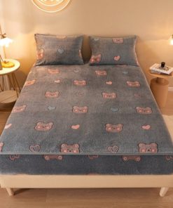 Super Soft Coral Velvet Mattress Cover