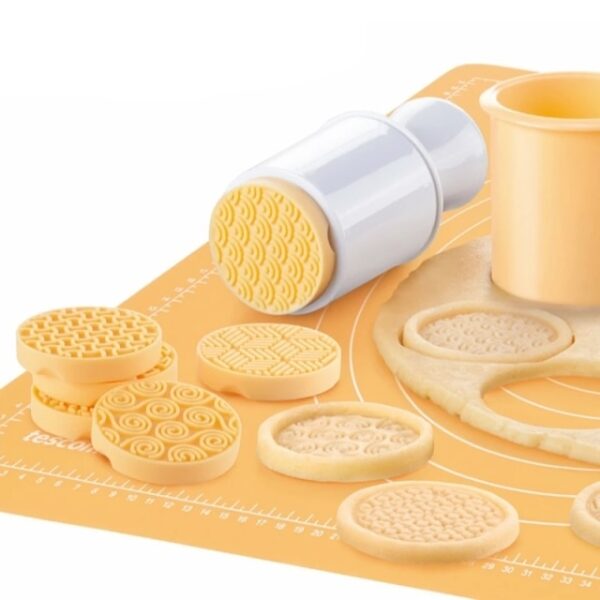 Non-Stick Cookie Stamp and Cutter