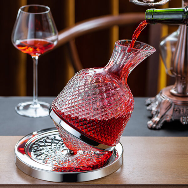 Elegant Crystal Spinning Glass Wine Decanter