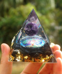 Creative Natural Crystal Universe Energy Pyramid