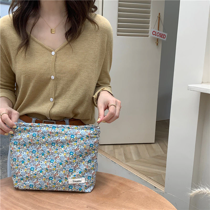 Original Ted BakĂŤr Floral Pouch