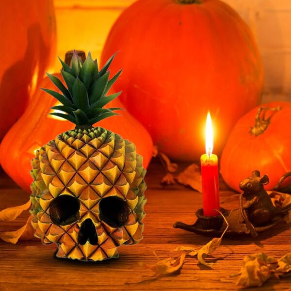 Creative Resin Gothic Pineapple Skull Statue