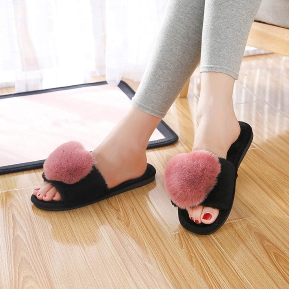 Women's Cute Heart Slippers For Indoor & Outdoor