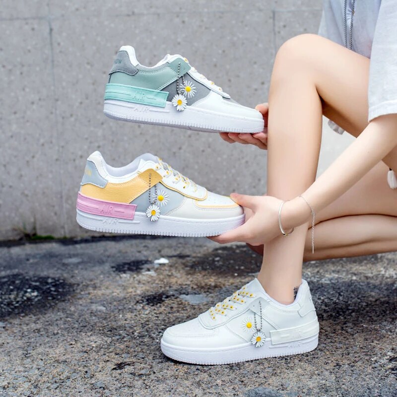 Korean Fashion Sweet Little Daisy Sneakers