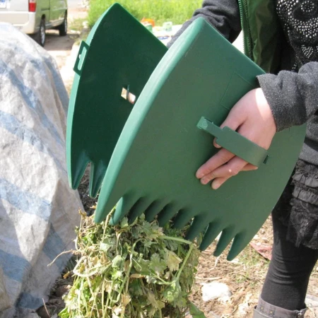 Leaf Grabber Hands For Raking Up Leaves