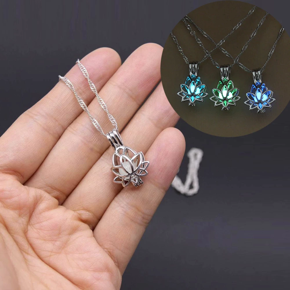 Lotus Flower Shaped Pendant Glowing Necklace