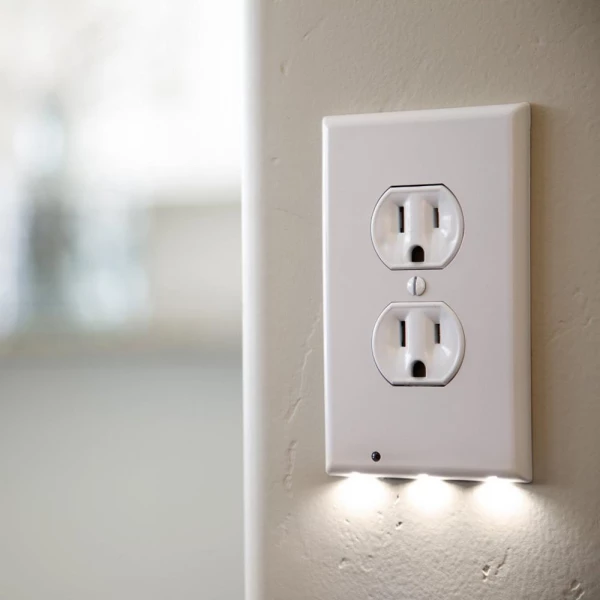 Lux Light Sensor Outlet