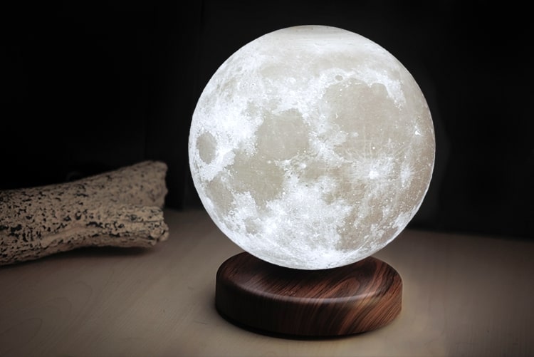 Magnetic Levitating Moon Lamp