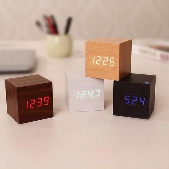 Modern Digital Wood Clock