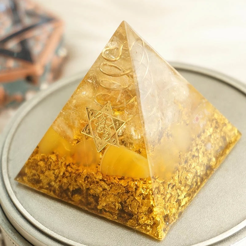 Gin Bilog Orgonite Pyramid