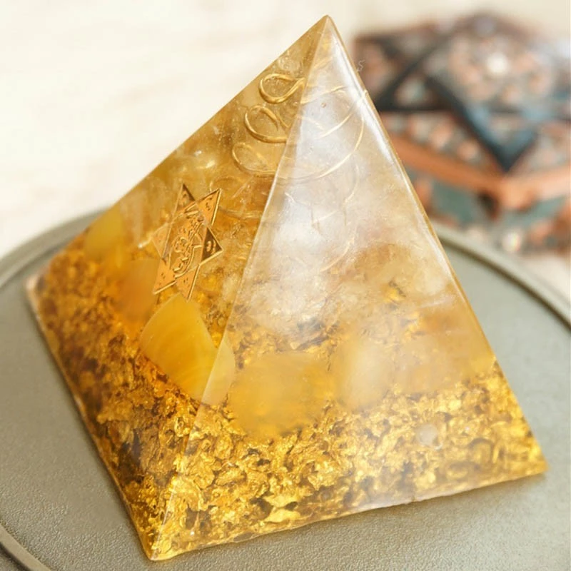 Gin Bilog Orgonite Pyramid