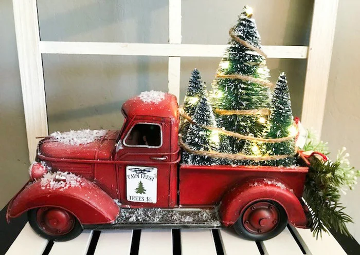 Red Farm Truck Christmas Centerpiece