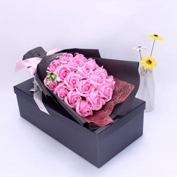 Romantic Forever 18 Rose Soap Gift Box