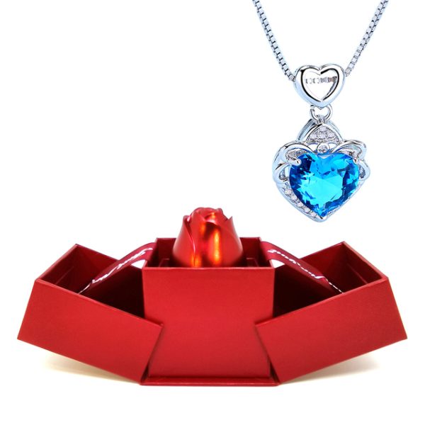 Rose Necklace Gift Set