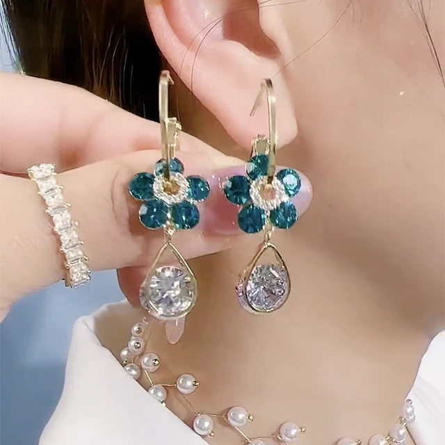 Fashion Flower Crystal Earrings