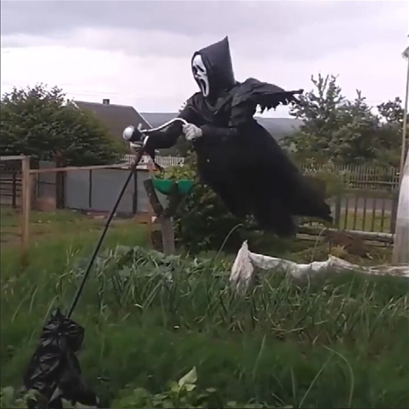 Screaming Scarecrow For Garden