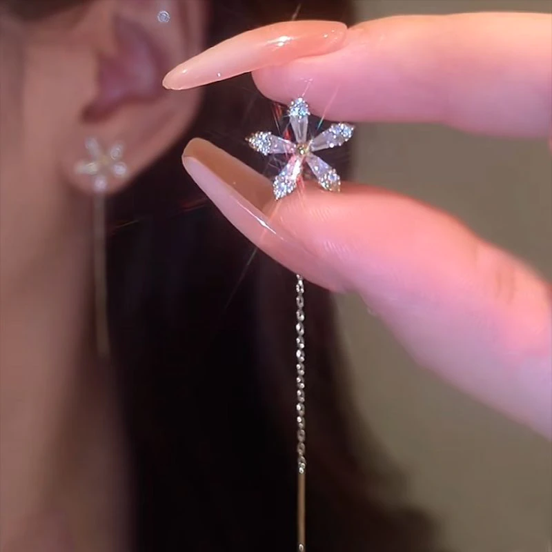 Shiny Diamond Flower Earrings