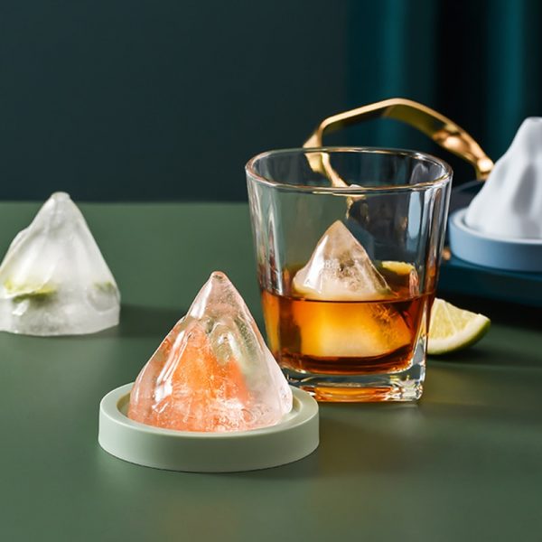 Snow Mountain Reusable Ice Cube Maker