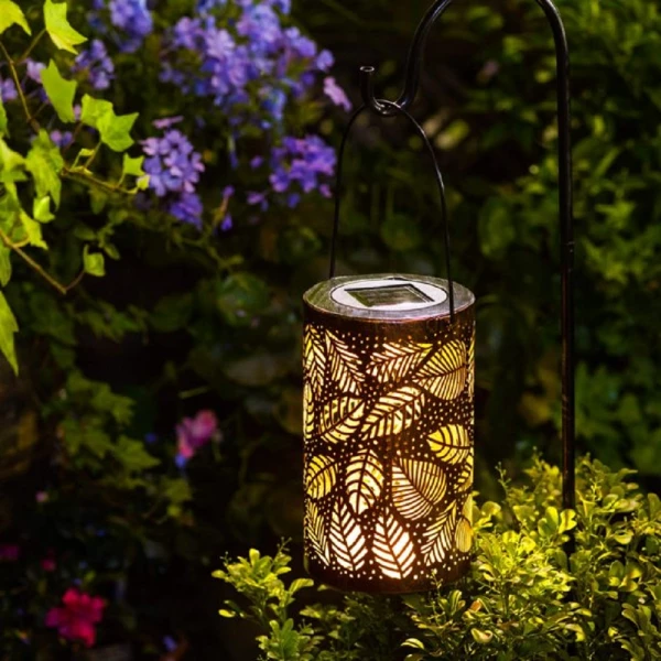 Solar-Powered Leaf Pattern Lantern Light