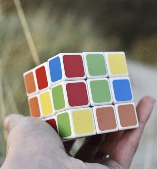 Self Solving Rubik's Cube