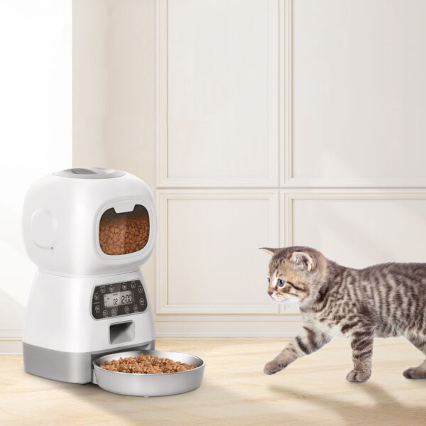 Pet Kibble Dispenser