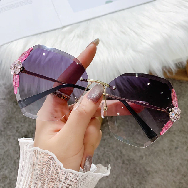 Woman Rimless Diamond Sunglasses