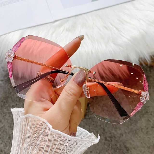 Woman Rimless Diamond Sunglasses